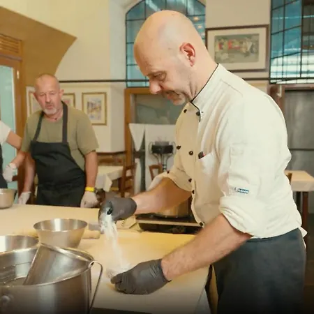 Sweet Caroline Apartment *